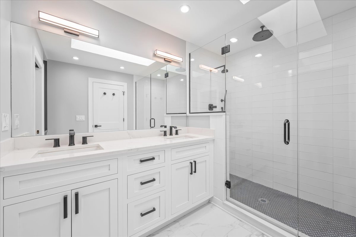 911 Oxford Road Deerfield, IL 60015 - Photo 17 of 30