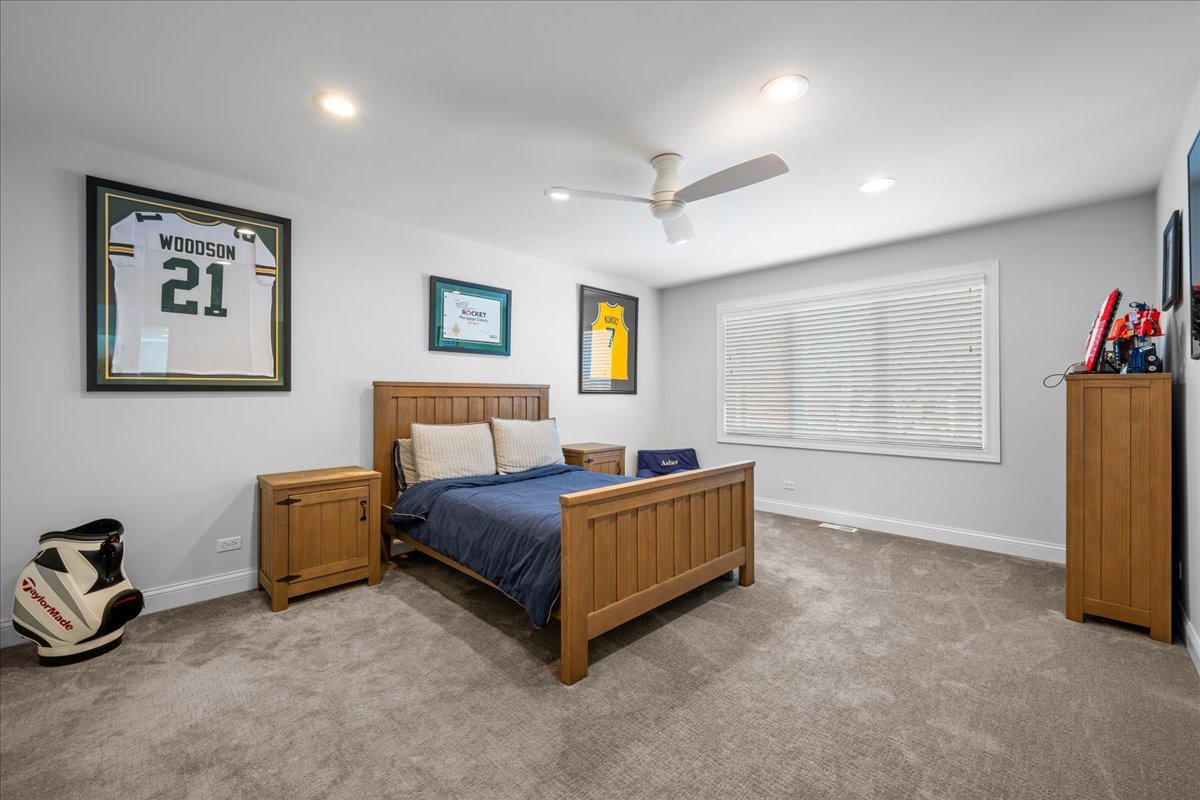 911 Oxford Road Deerfield, IL 60015 - Photo 19 of 30