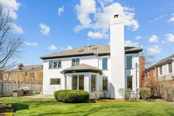 $1,499,000 | 911 Oxford Road, Deerfield, IL 60015