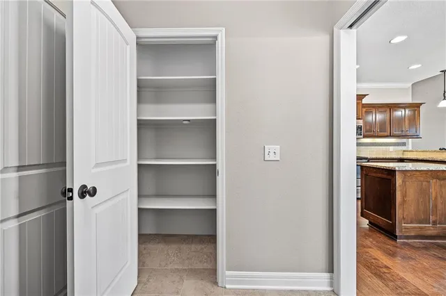 $369,900 | 4410 Stonebridge Drive, St. Joseph, MO 64505