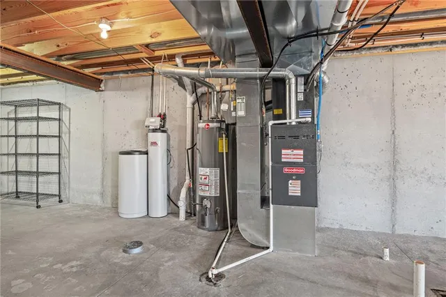 $369,900 | 4410 Stonebridge Drive, St. Joseph, MO 64505