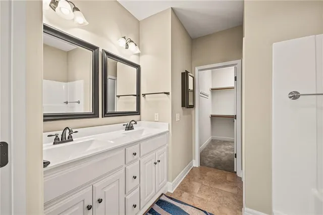 $369,900 | 4410 Stonebridge Drive, St. Joseph, MO 64505