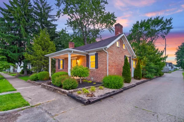 $299,000 | 327 East Mound Street, Circleville, OH 43113