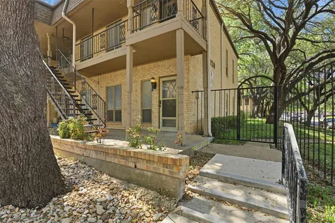 $130,000 | 4320 Bellaire Drive South, Unit 131W, Fort Worth, TX 76109