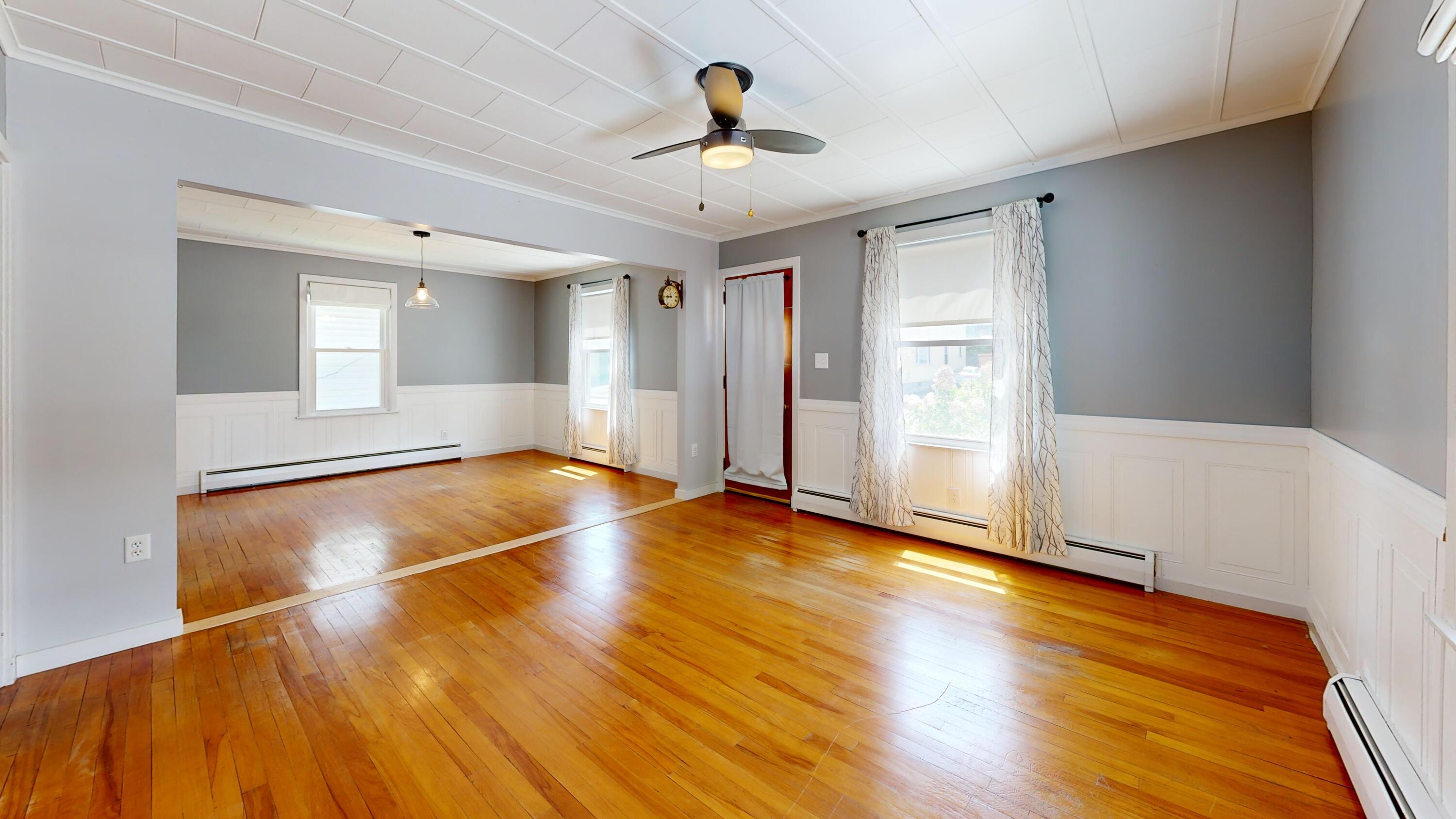 118 Riverside Drive Auburn, ME 04210 - Photo 13 of 38 118-Riverside-Drive-Living-Room