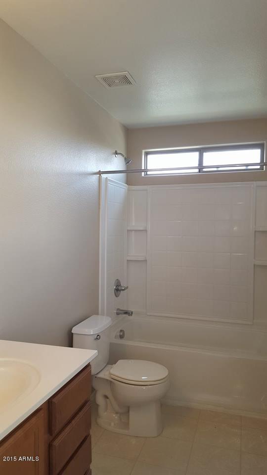 6448 West Beverly Road Laveen, AZ 85339 - Photo 27 of 41 Bathroom 2 MASTER