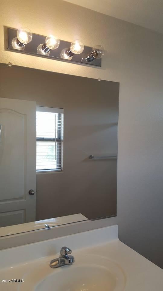6448 West Beverly Road Laveen, AZ 85339 - Photo 29 of 41 Bathroom 2 MASTER