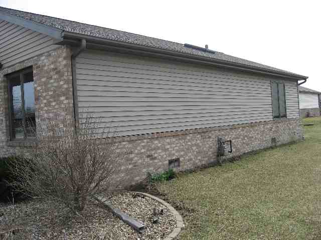 1270 Kingsbury Road Washington, IL 61571 - Photo 3 of 9 Gallery Image 3