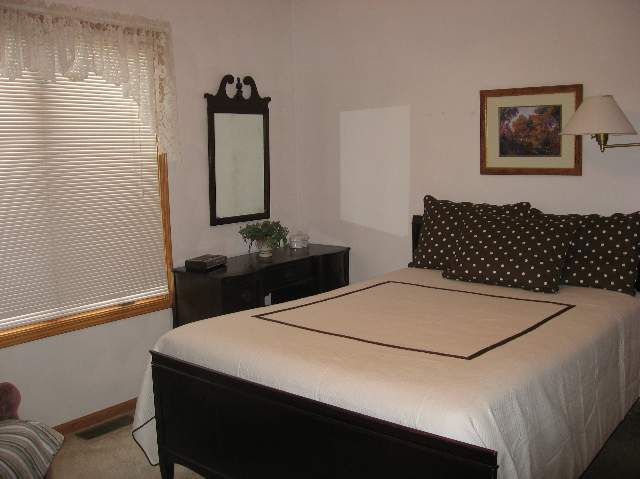 1270 Kingsbury Road Washington, IL 61571 - Photo 9 of 9 Gallery Image 9