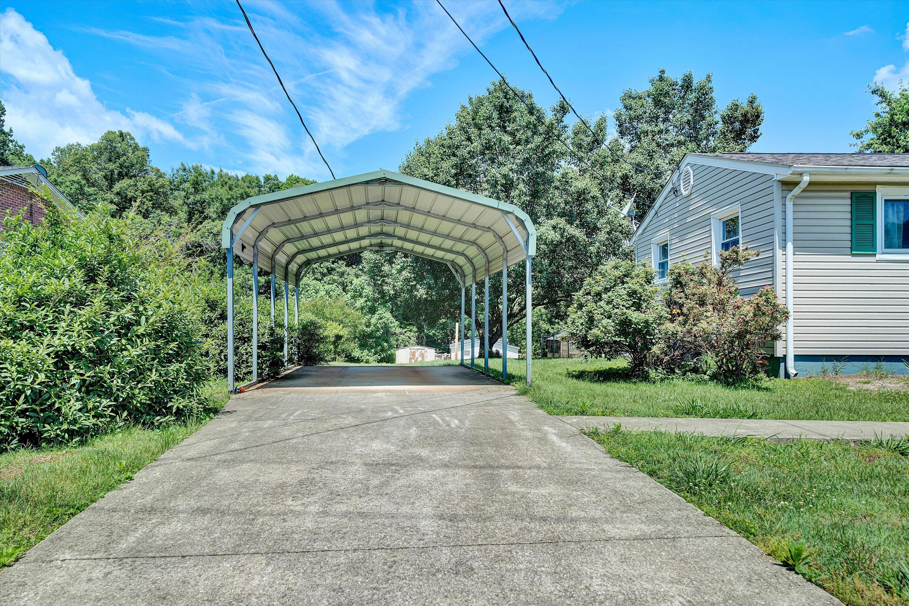 690 Scuffling Hill Road Rocky Mount, VA 24151 - Photo 2 of 24 Covered Parking