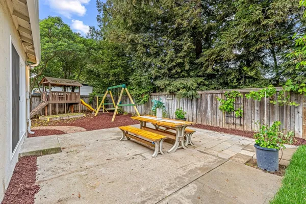 $1,080,000 | 1300 Meadow Court, Morgan Hill, CA 95037