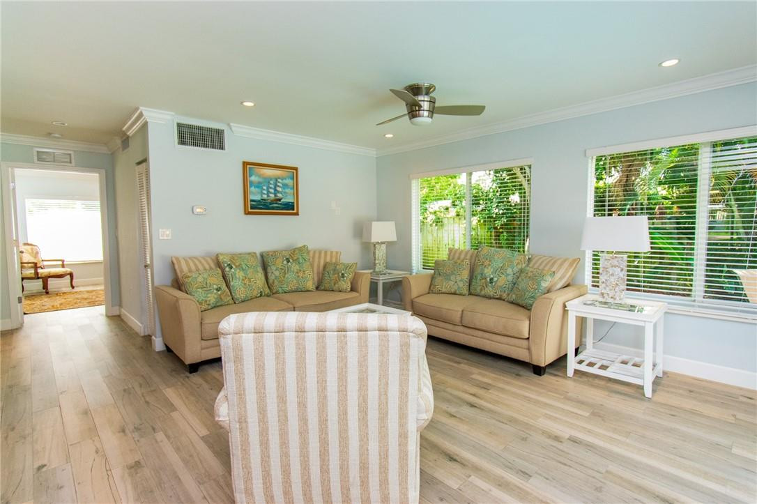 3204 Beacon Street Pompano Beach, FL 33062 - Photo 8 of 31 Photo 8