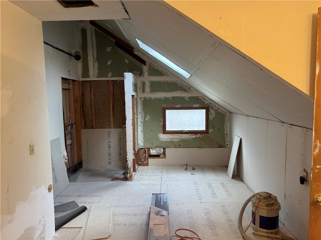 334 Gilmore Road Clarkson, NY 14420 - Photo 24 of 36 Primary Bathroom on 2nd Floor