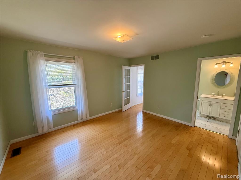 420 Stratford Road Ferndale, MI 48220 - Photo 7 of 13