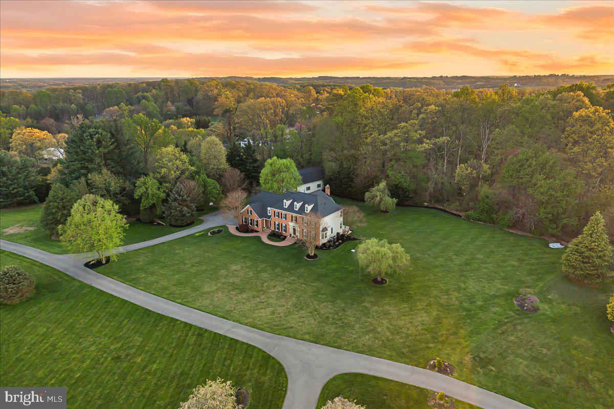 9653 Watkins Road Gaithersburg, MD 20882 - Photo 3 of 17 Fresh air and sunshine
