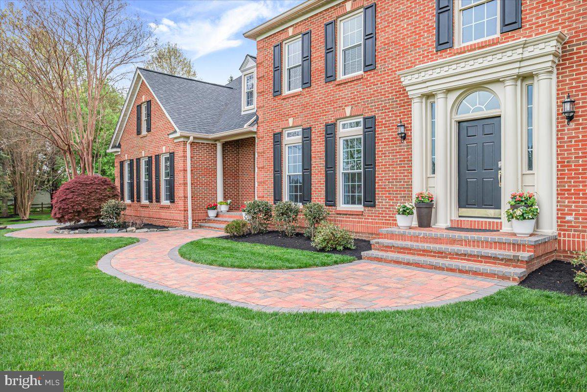 9653 Watkins Road Gaithersburg, MD 20882 - Photo 7 of 17 Guests will be impressed