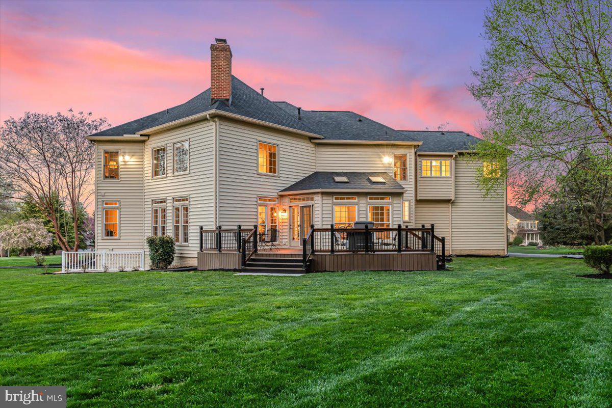 9653 Watkins Road Gaithersburg, MD 20882 - Photo 10 of 17 Plenty of yard to play