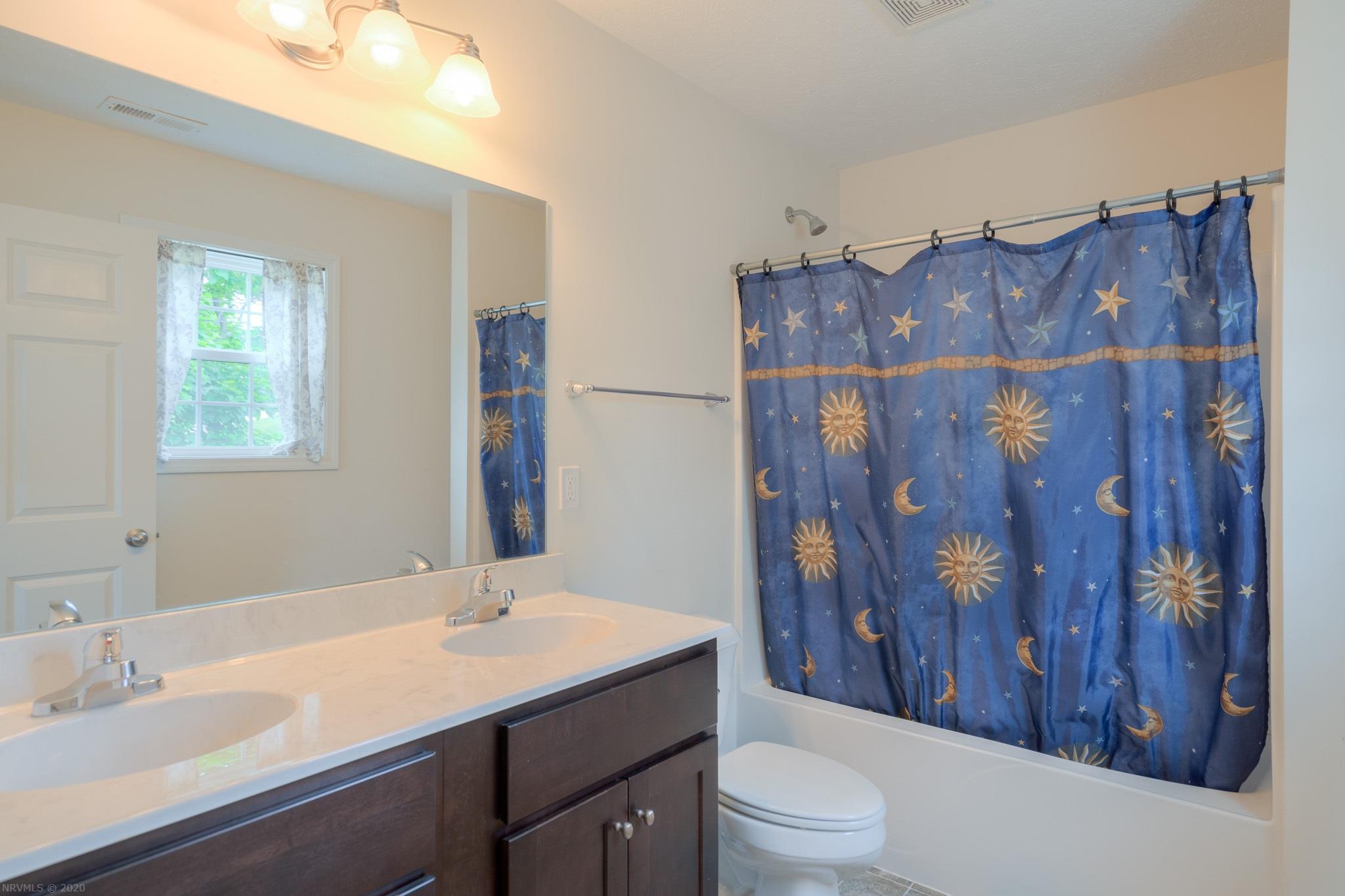 7698 Brooklyn Road Radford, VA 24141 - Photo 23 of 27 Gallery Image 23