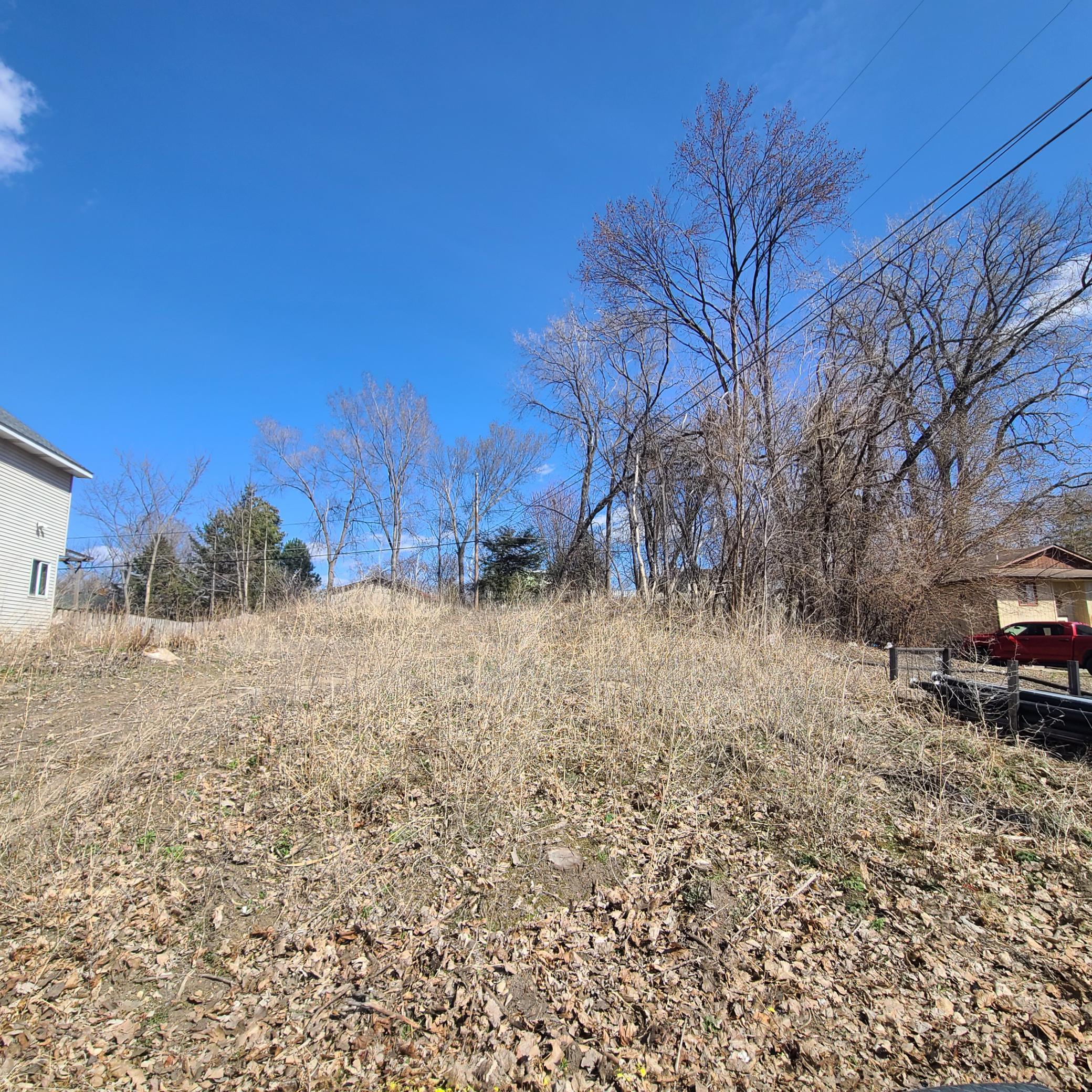 1104 Mackubin Street St. Paul, MN 55117 - Photo 2 of 7