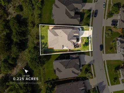 $715,000 | 7516 Pace Ravine Drive, Lago Vista, TX 78645