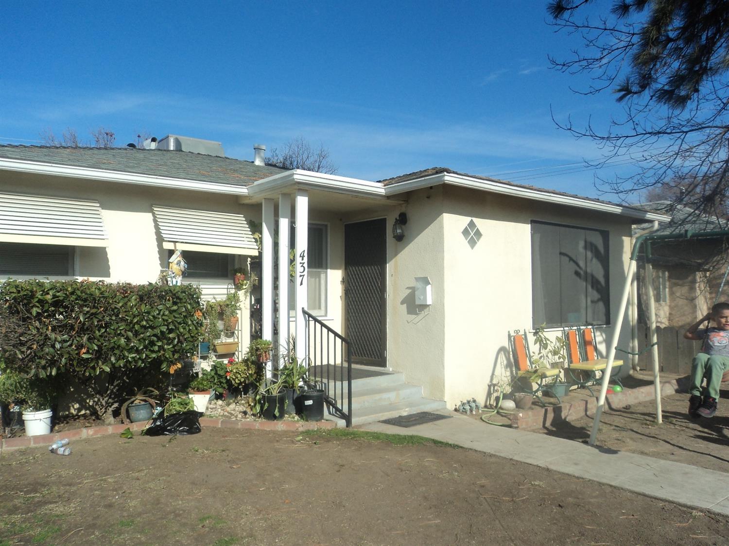 437 Merced Street Parlier, CA 93648 - Photo 1 of 23 Gallery Image 1