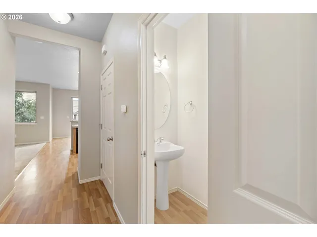 $320,000 | 1461 Southwest Edgefield Meadows Terrace, Troutdale, OR 97060