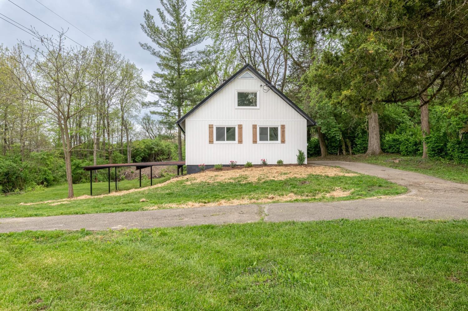 8007 Thomas Road Middletown, OH 45042 - Photo 1 of 29 Gallery Image 1