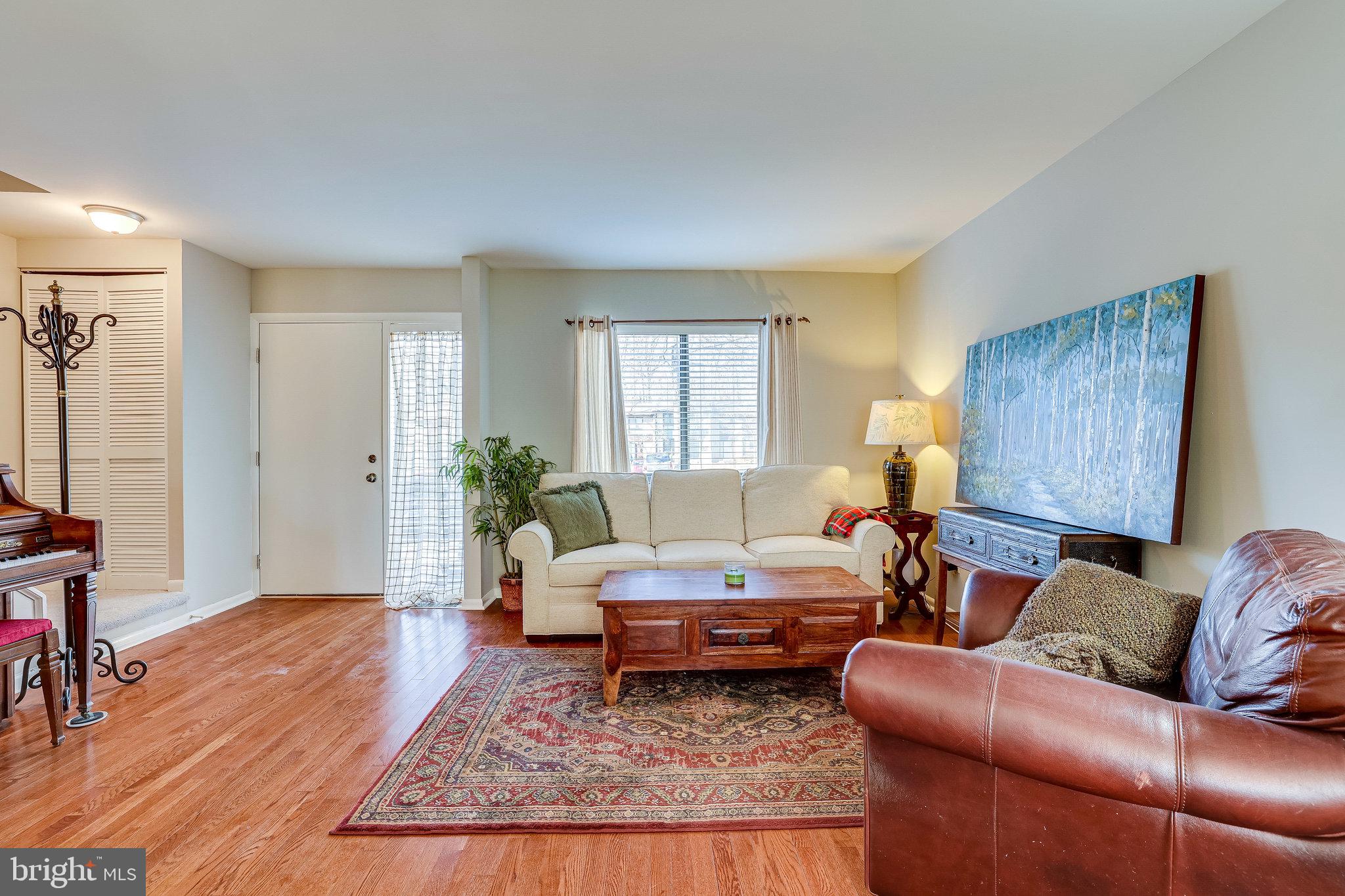 11969 Barrel Cooper Court Reston, VA 20191 - Photo 11 of 73 Hardwood living room