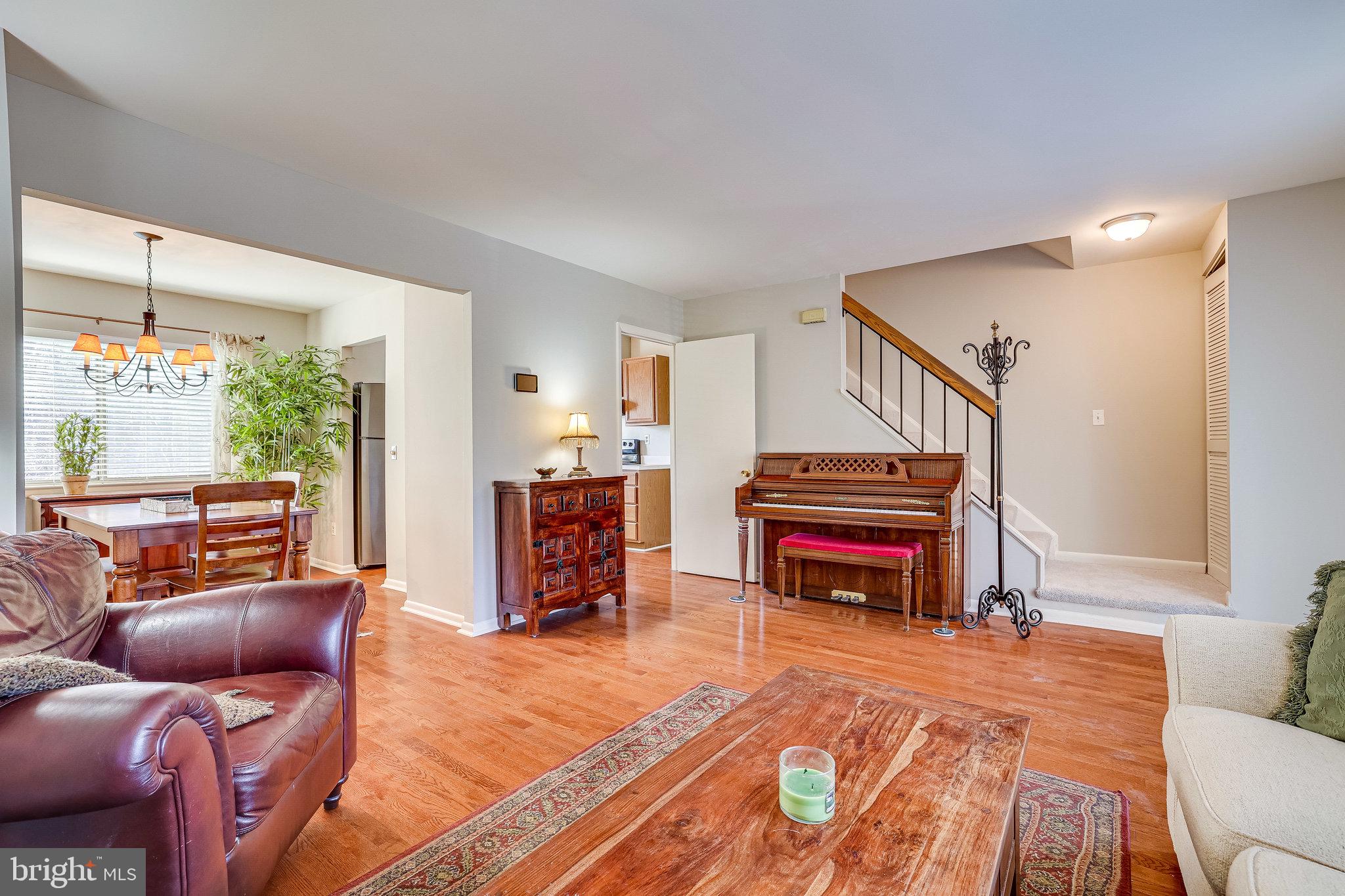 11969 Barrel Cooper Court Reston, VA 20191 - Photo 12 of 73 Hardwood living room