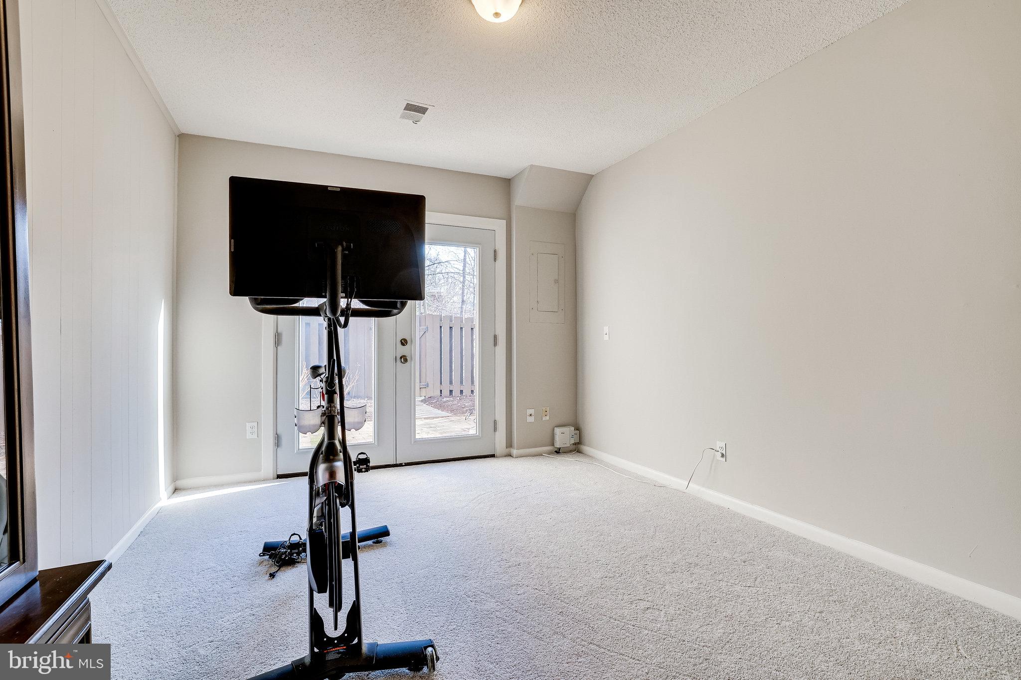 11969 Barrel Cooper Court Reston, VA 20191 - Photo 45 of 73 Rec room
