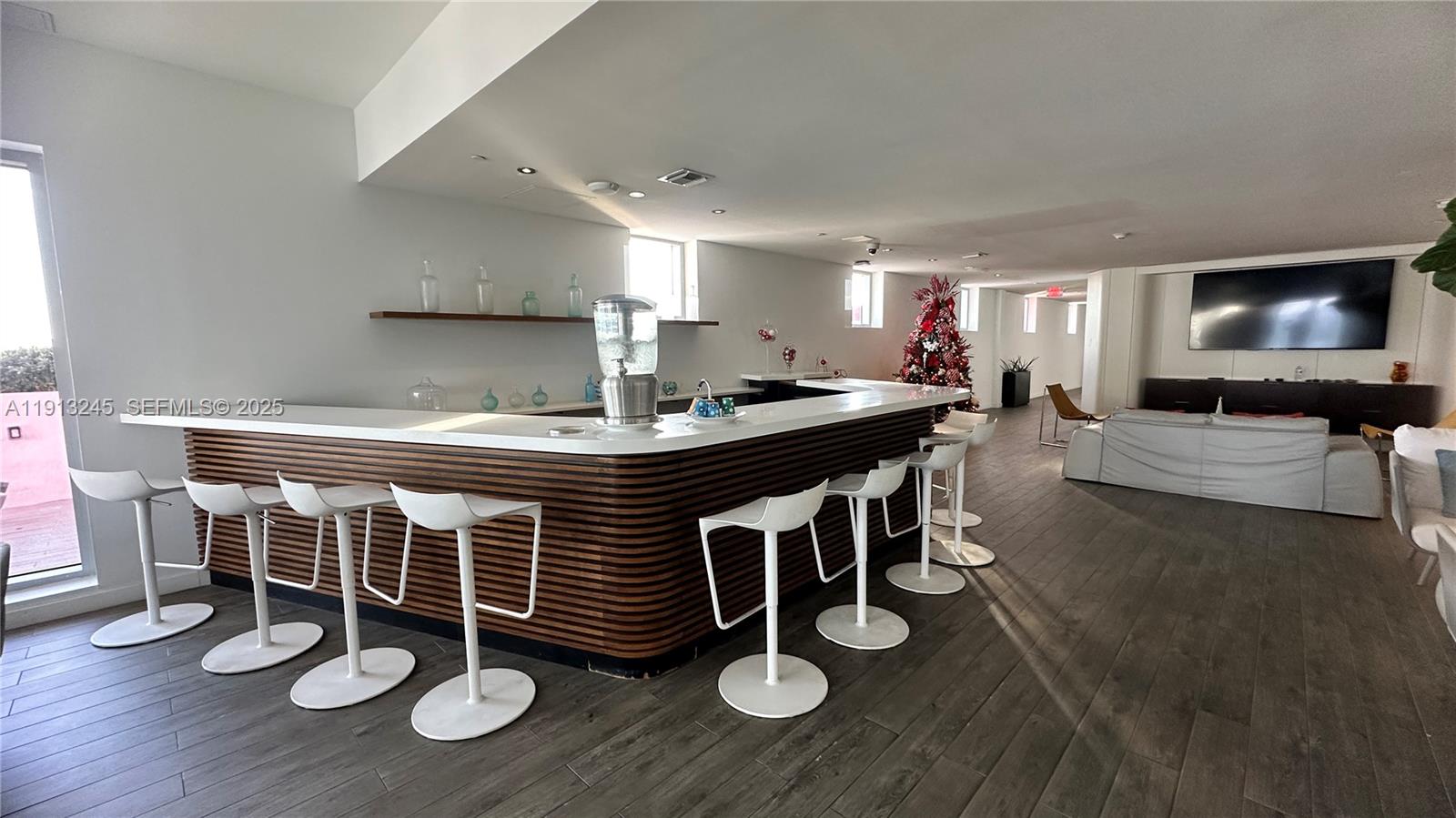 2602 East Hallandale Beach Boulevard, Unit R703 Hallandale Beach, FL 33009 - Photo 75 of 85 LOUNGE