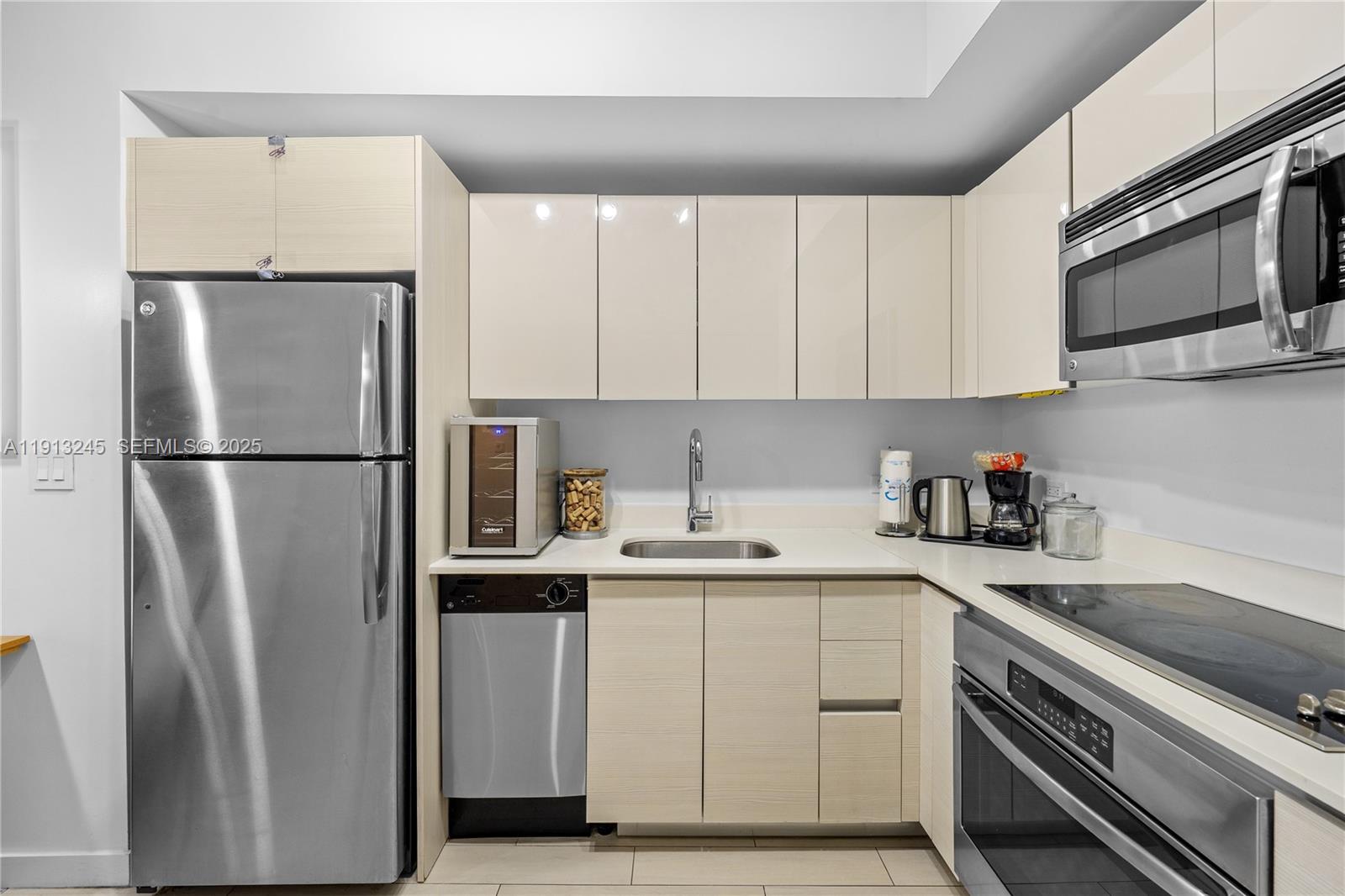 2602 East Hallandale Beach Boulevard, Unit R703 Hallandale Beach, FL 33009 - Photo 9 of 85