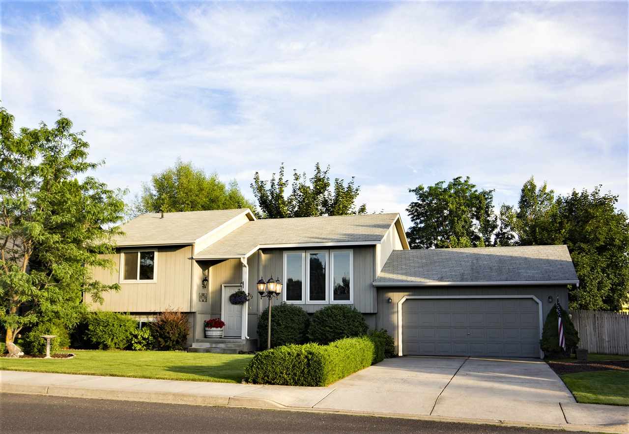 512 East Ballard Road Colbert, WA 99005 - Photo 1 of 20