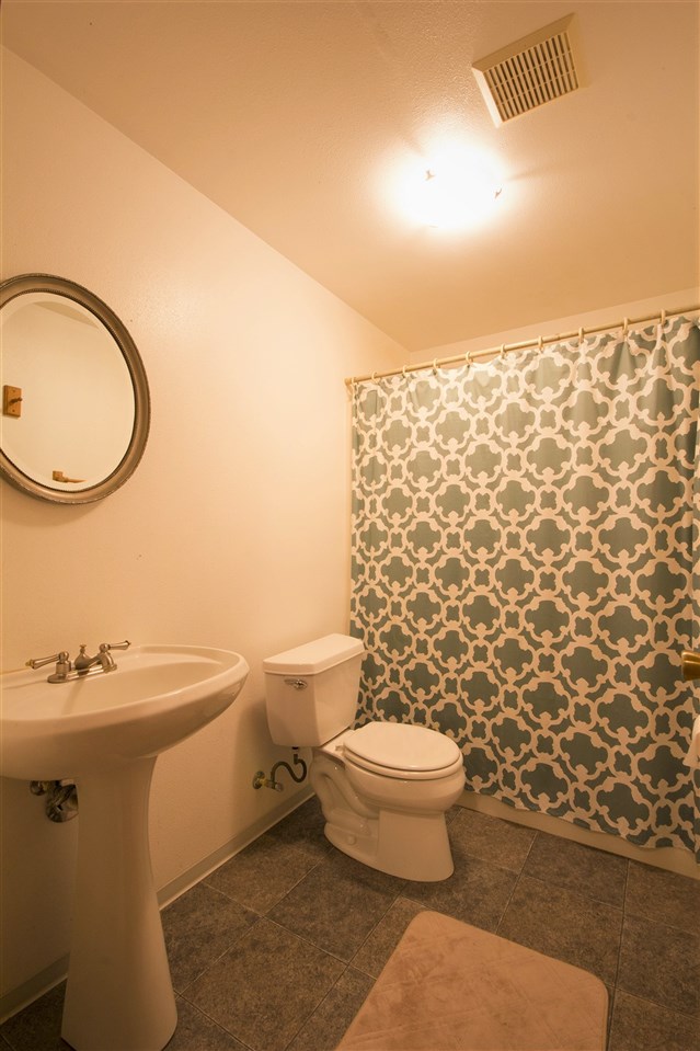 512 East Ballard Road Colbert, WA 99005 - Photo 11 of 20