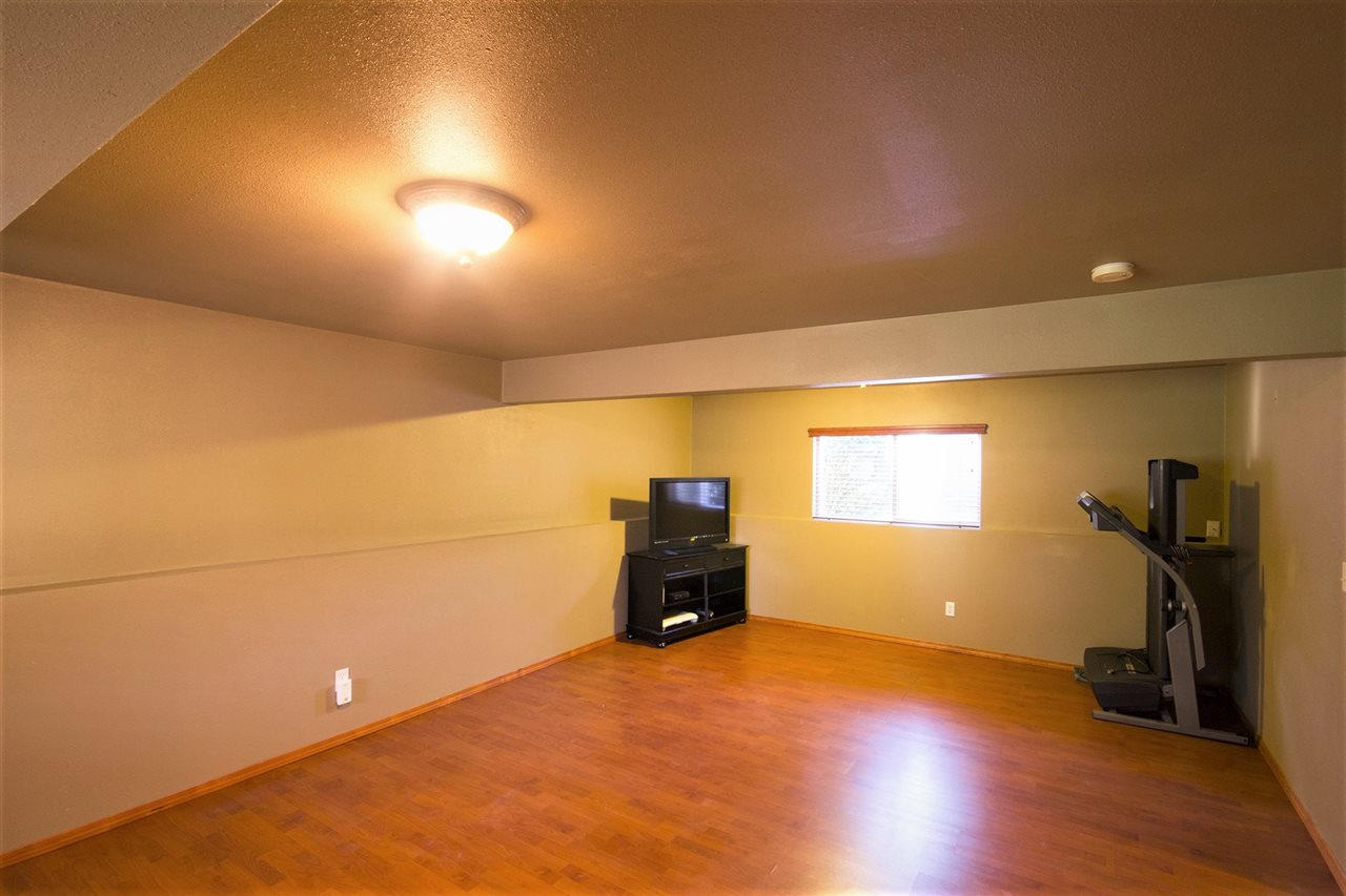 512 East Ballard Road Colbert, WA 99005 - Photo 15 of 20