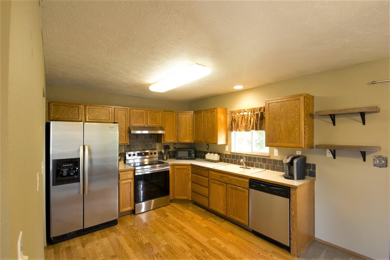 512 East Ballard Road Colbert, WA 99005 - Photo 4 of 20