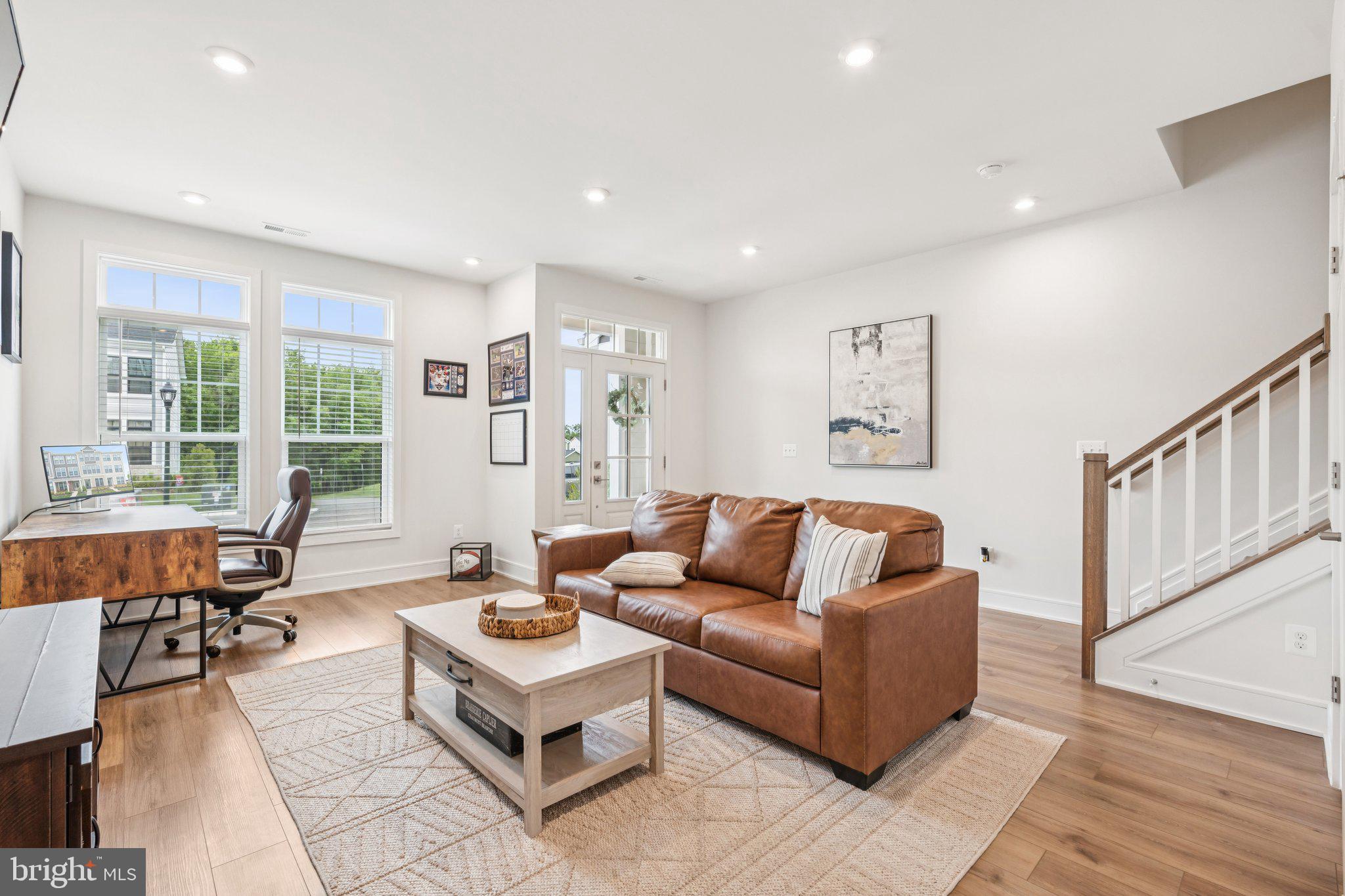 3580 Stephensons Hl Lane Marshall, VA 20115 - Photo 3 of 41 a living room with furniture and a table
