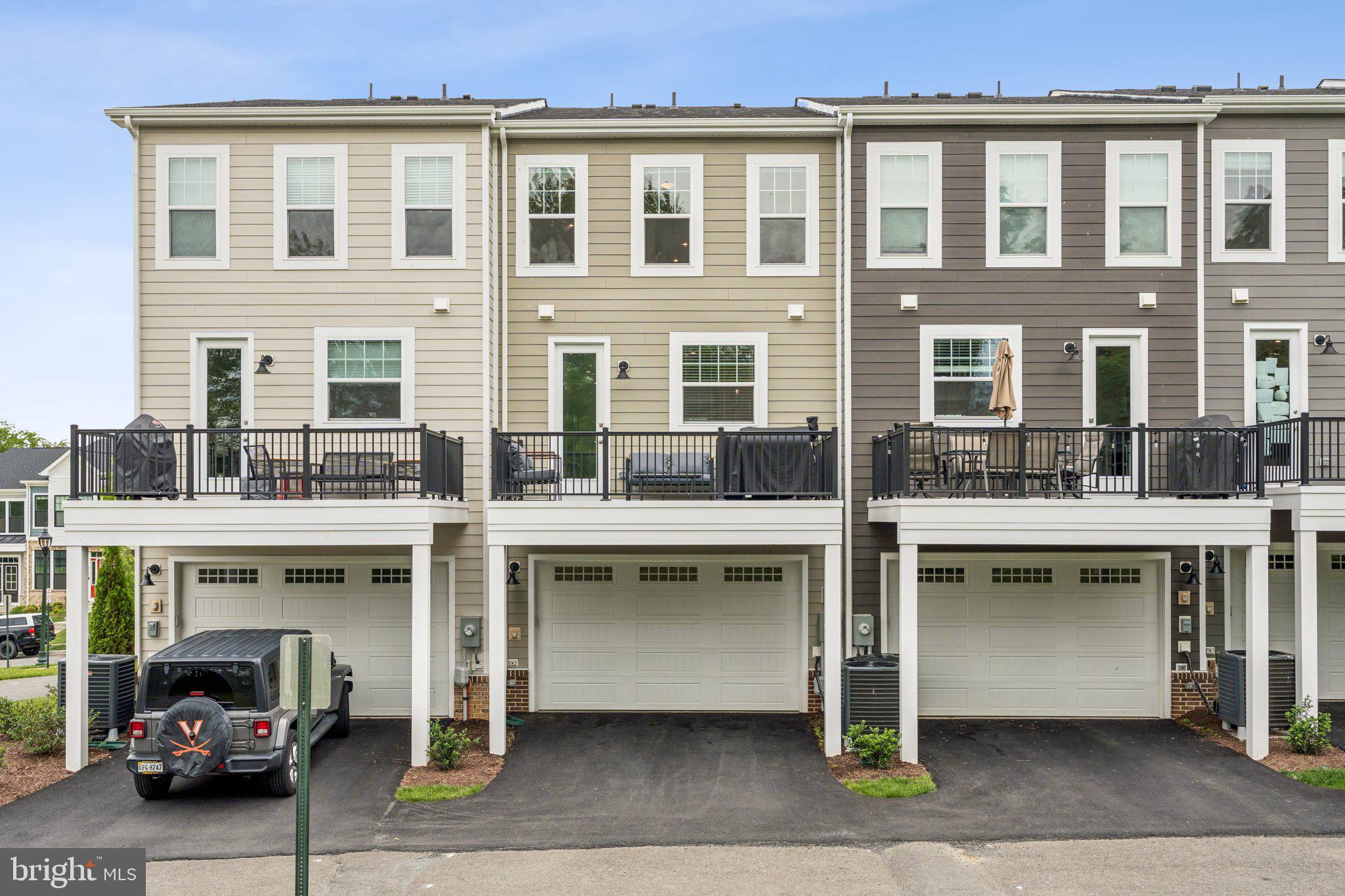 3580 Stephensons Hl Lane Marshall, VA 20115 - Photo 36 of 41 a view of a building with a car parked in front of it