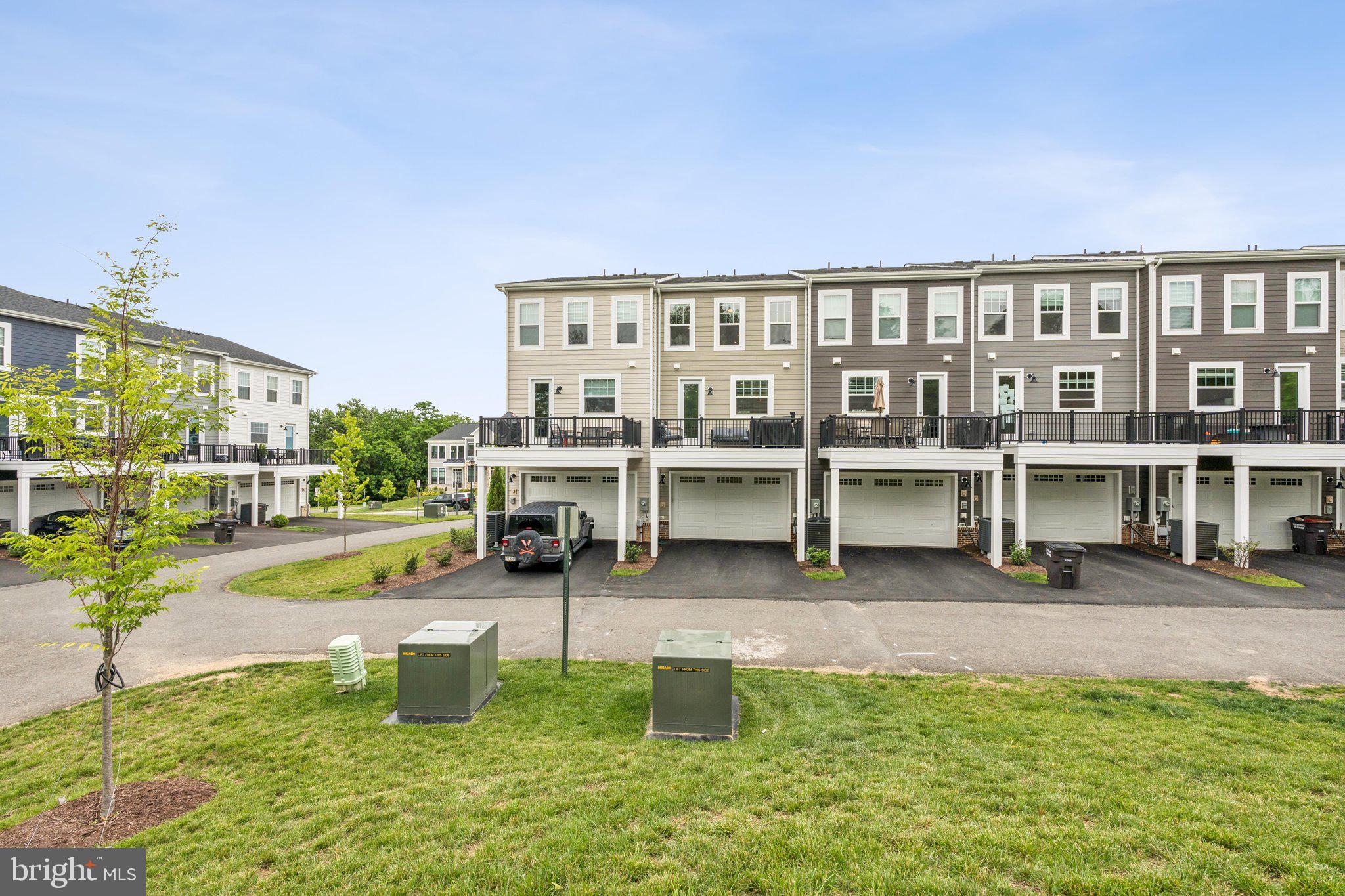 3580 Stephensons Hl Lane Marshall, VA 20115 - Photo 37 of 41 a view of a swimming pool with lawn chairs and a yard