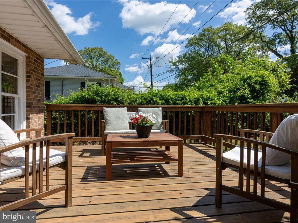 424 Londontown Road Edgewater, MD 21037 - Photo 7 of 52