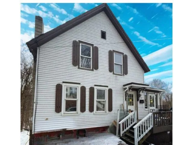 $250,000 | 33 Munroe Street, Franklin, NH 03235