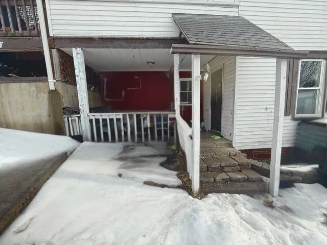 $250,000 | 33 Munroe Street, Franklin, NH 03235