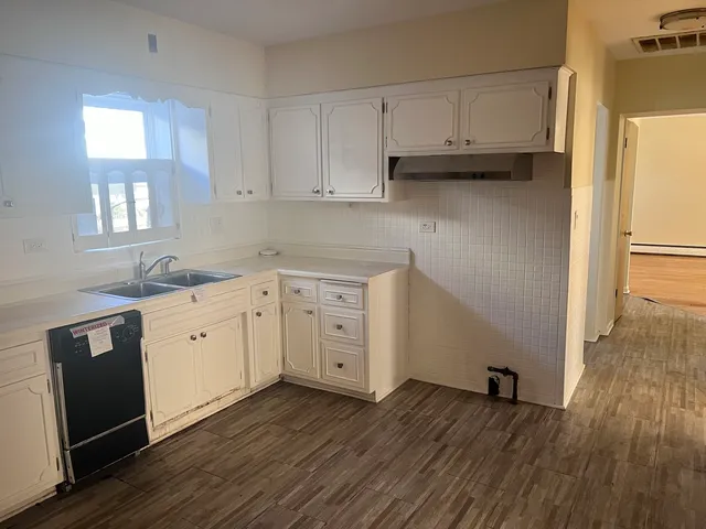 $489,900 | 946 Ferdinand Avenue, Forest Park, IL 60130