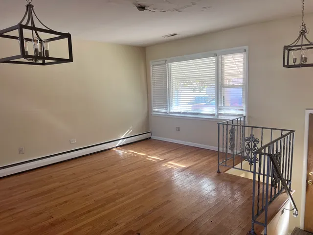 $489,900 | 946 Ferdinand Avenue, Forest Park, IL 60130