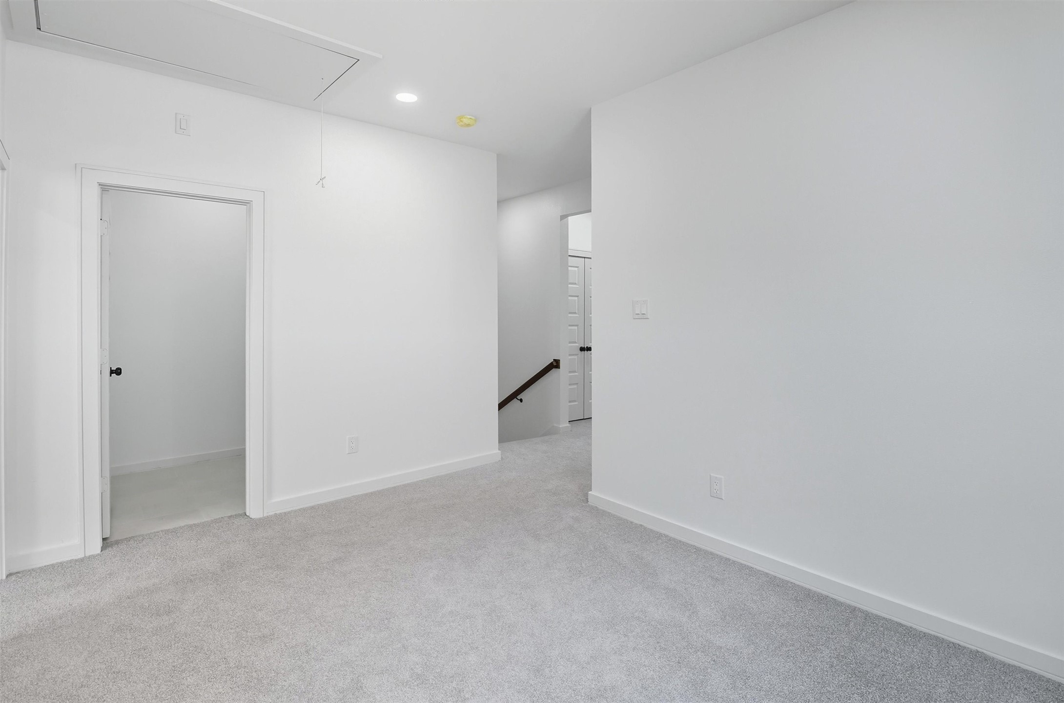2927 El Fenice Lane Houston, TX 77057 - Photo 27 of 47 a view of an empty room