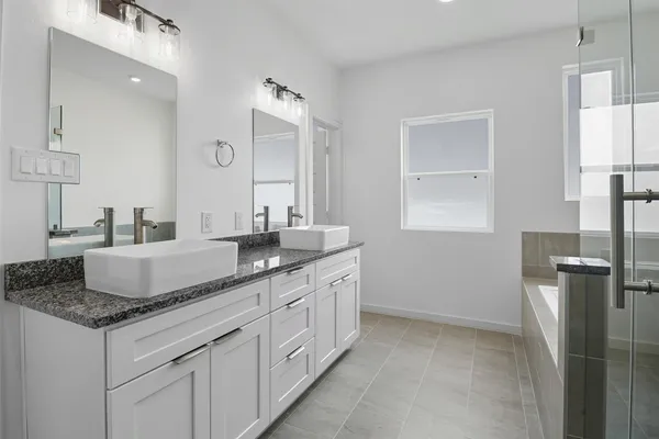 $3,000 | 2927 El Fenice Lane, Houston, TX 77057