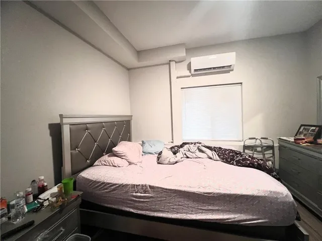 $179,950 | 3012 College Avenue, Kansas City, MO 64128