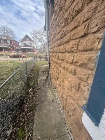$179,950 | 3012 College Avenue, Kansas City, MO 64128