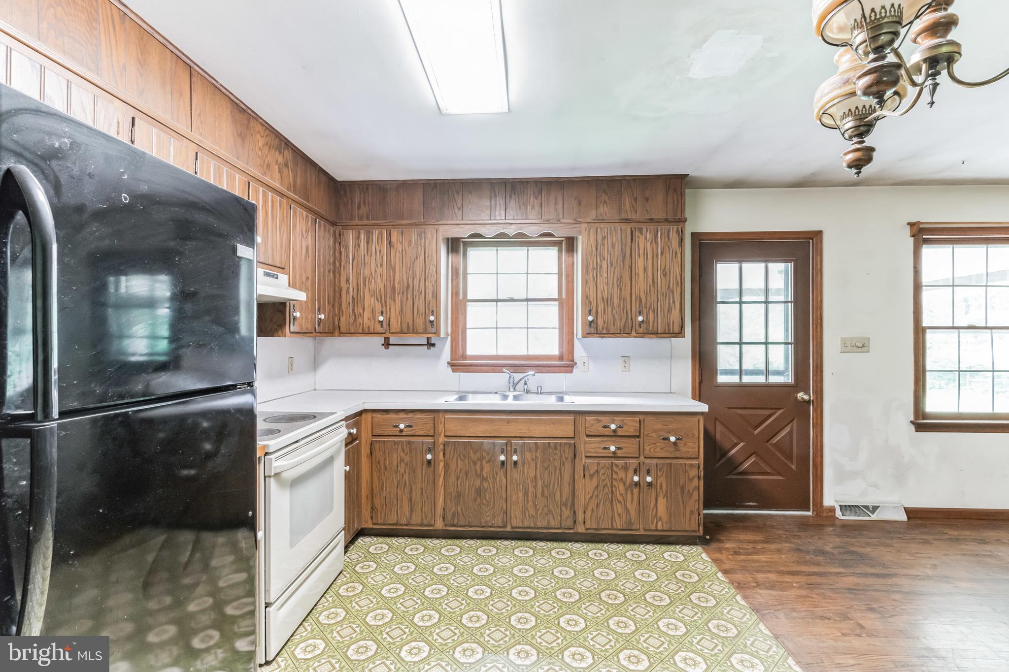 97 Barneston Road Honey Brook, PA 19344 - Photo 4 of 30 Gallery Image 4