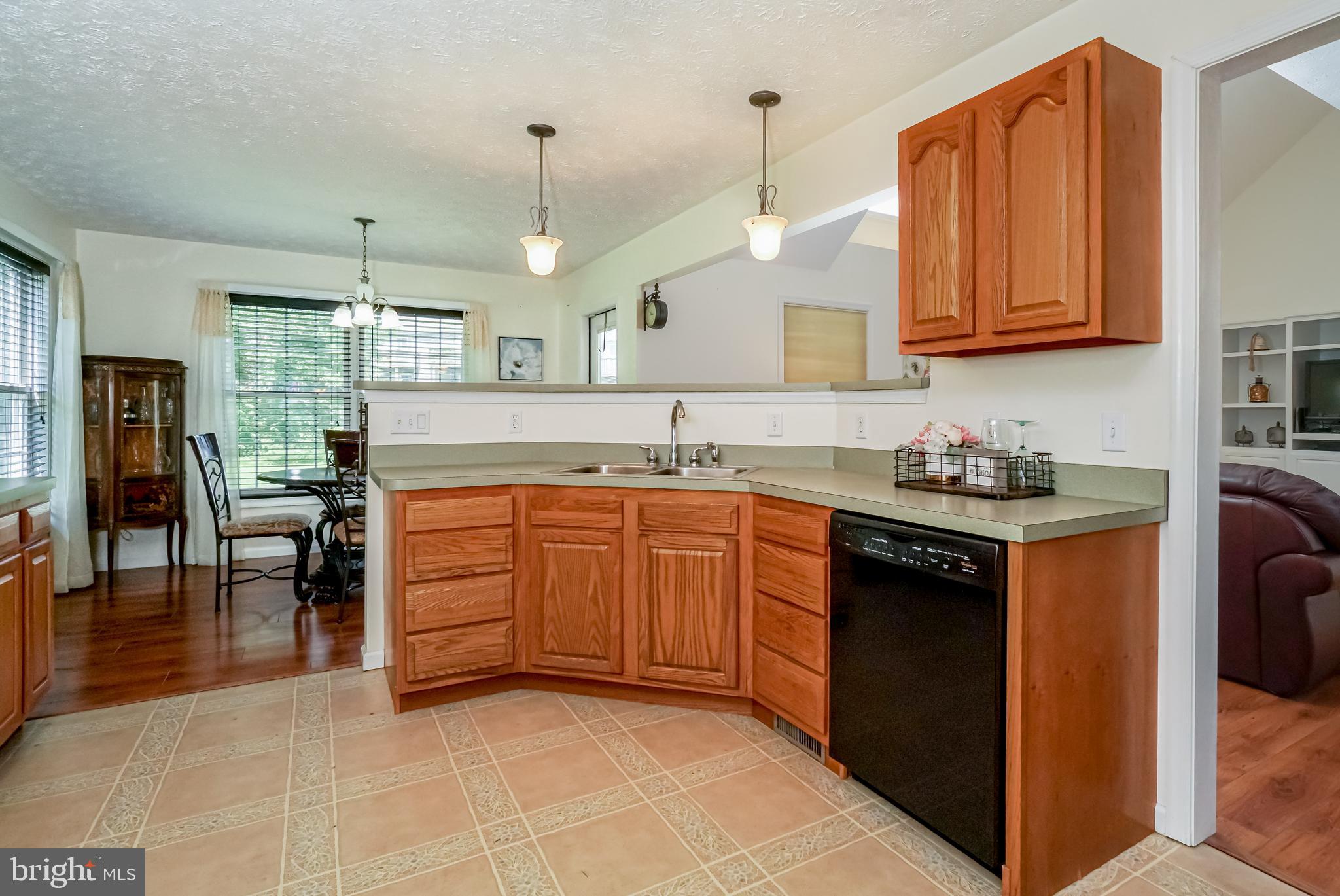 66 Jesse Boyd Circle Elkton, MD 21921 - Photo 6 of 29 Spacious gourmet kitchen